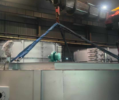 大型工业炉设备搬运吊装扁平吊装带安全工具护航高效作业